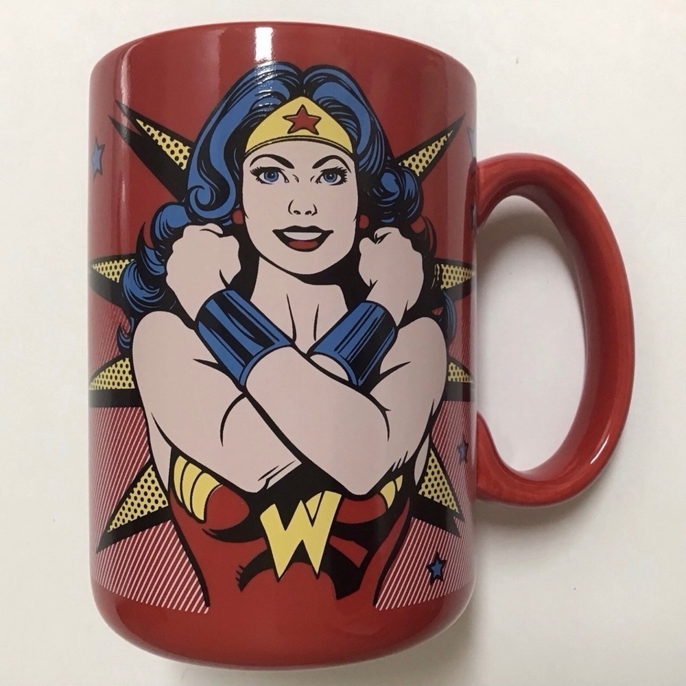 Wonder Woman Coffee Mug Strongest Woman Alive 16 oz. zak! designs DC Comics EUC